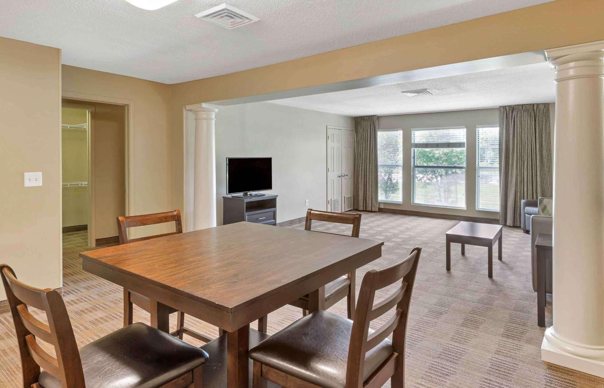 Extended Stay America Select Suites - Orlando - Maitland - Summit Tower Blvd Altamonte Springs Exterior foto