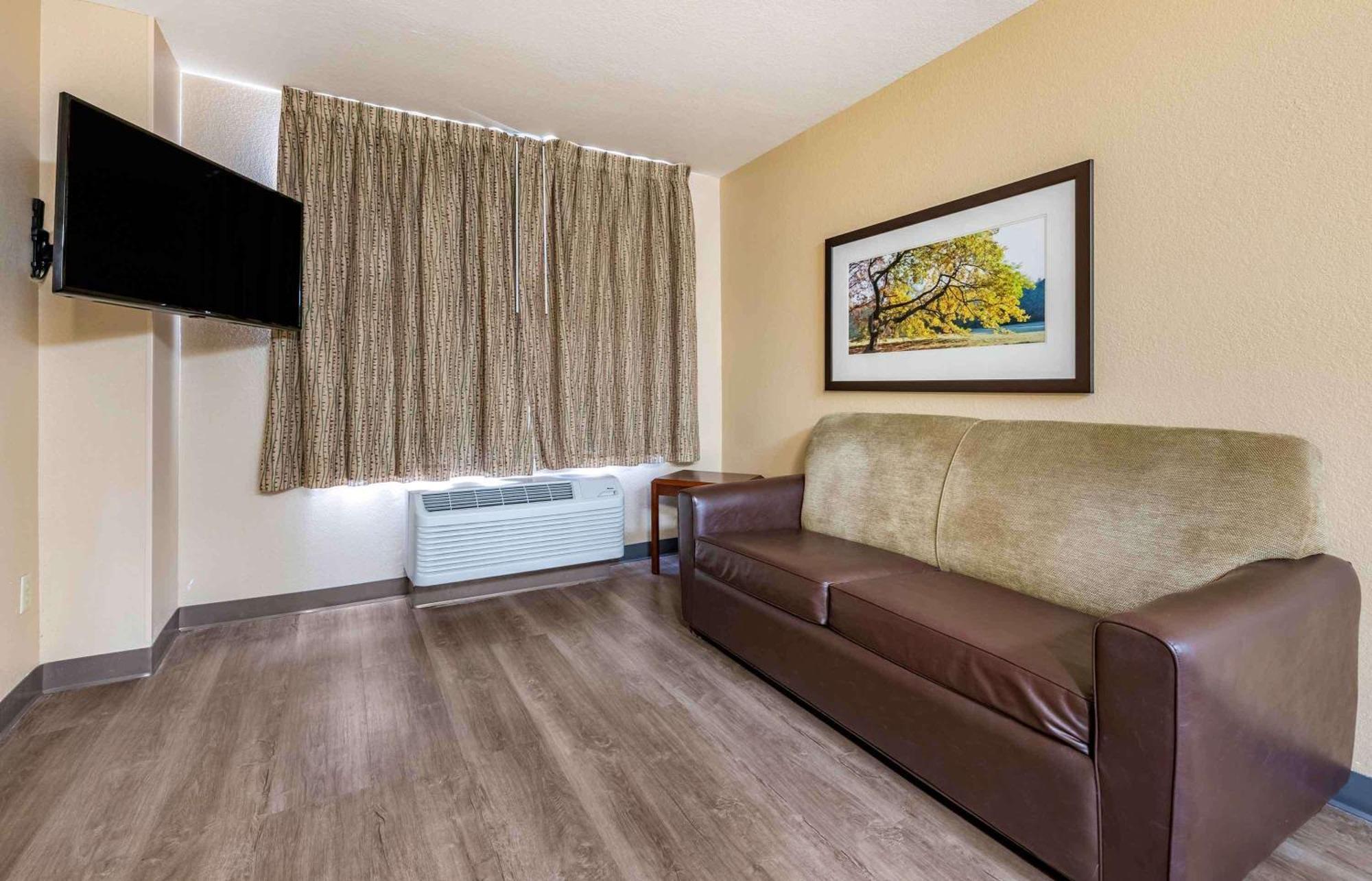 Extended Stay America Select Suites - Orlando - Maitland - Summit Tower Blvd Altamonte Springs Exterior foto